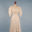 WHITE LAWN &amp; LACE TEA GOWN, c. 1908