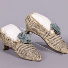 PAIR OF LADIES’ METALLIC SILK SHOES, BRITISH, 1775-1785