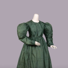 GREEN SILK TWILL DRESS, LATE 1820s