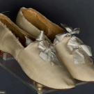 PAIR LADY'S WOOL DAY SHOES, c. 1830