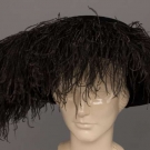 VELVET &amp; FEATHER PORTRAIT HAT, EARLY 20TH C