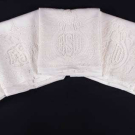 GENEROUS LOT OF FINE BED CLOTHES, EARLY 20TH C