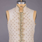 FINE SILK EMBROIDERED GENTS WAISTCOAT, c. 1800